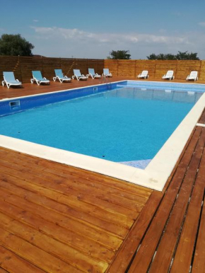 Hotels in Partizani